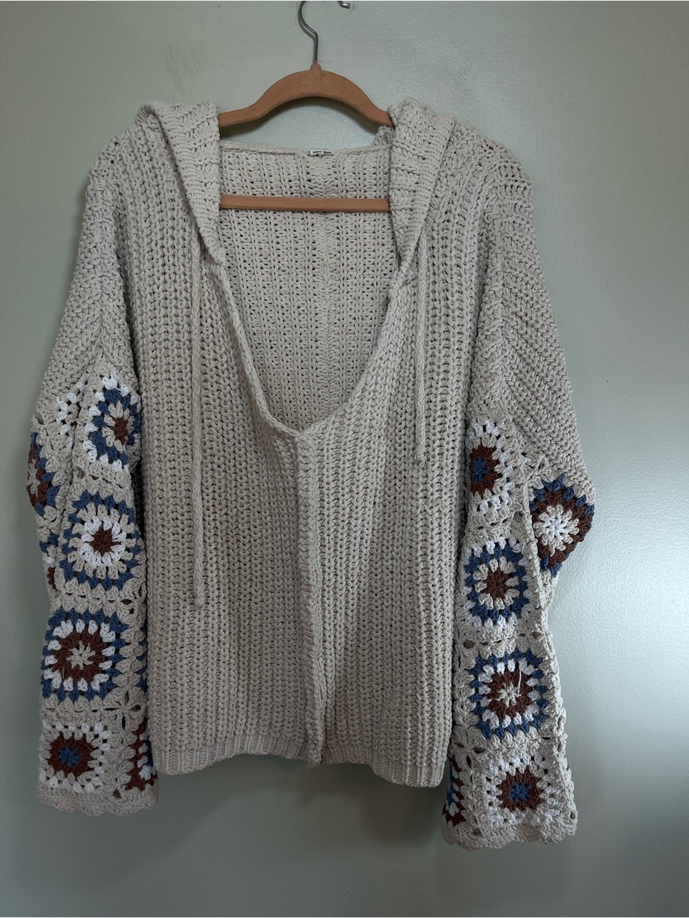POL Cream Chenille Crochet Hoodie w/ Crochet Granny Square Boho Sleeves L